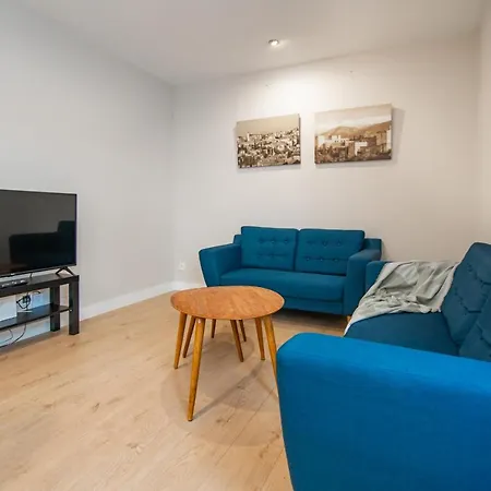 Junto Al Ayuntamiento De * Santander