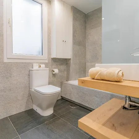 Junto Al Ayuntamiento De * Santander