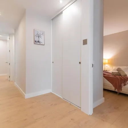 Junto Al Ayuntamiento De Santander