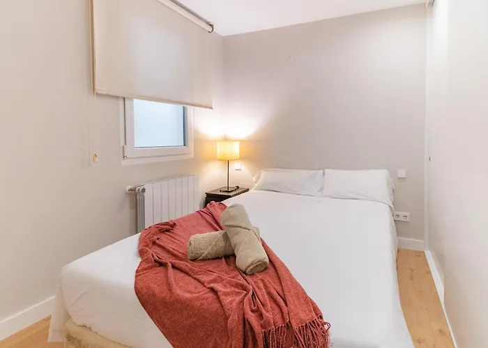 Junto Al Ayuntamiento De * Santander